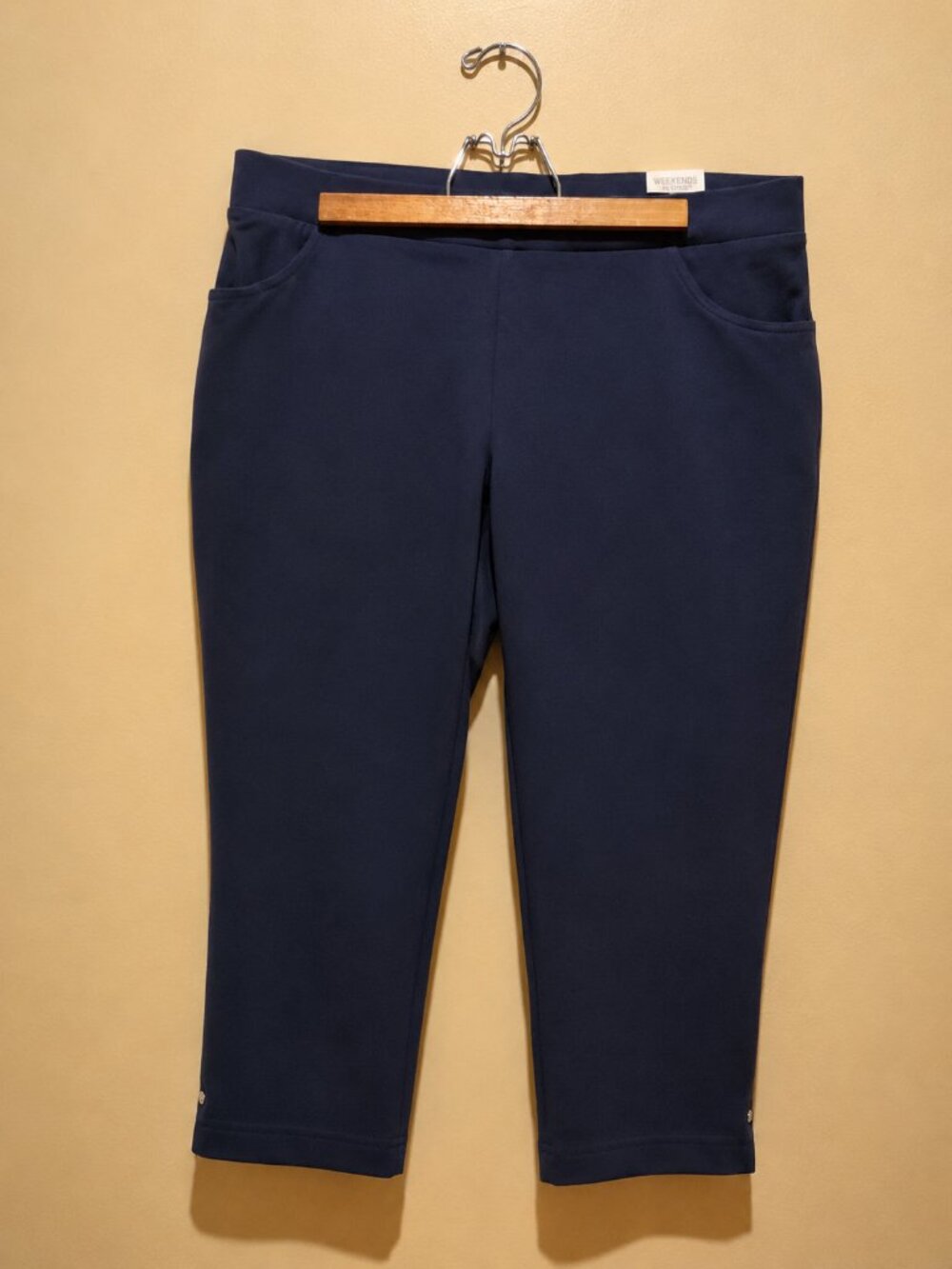 Chico's Navy Cropped Pull-On Pants Size 2X
